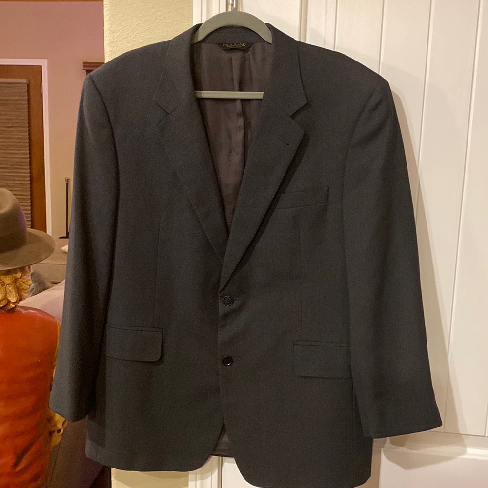 Jos A Bank Signature Gold nailhead blazer 44R